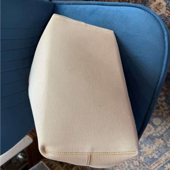 Rothy’s The Essential Tote – Sand / Neutral Beige - Picture 3 of 4